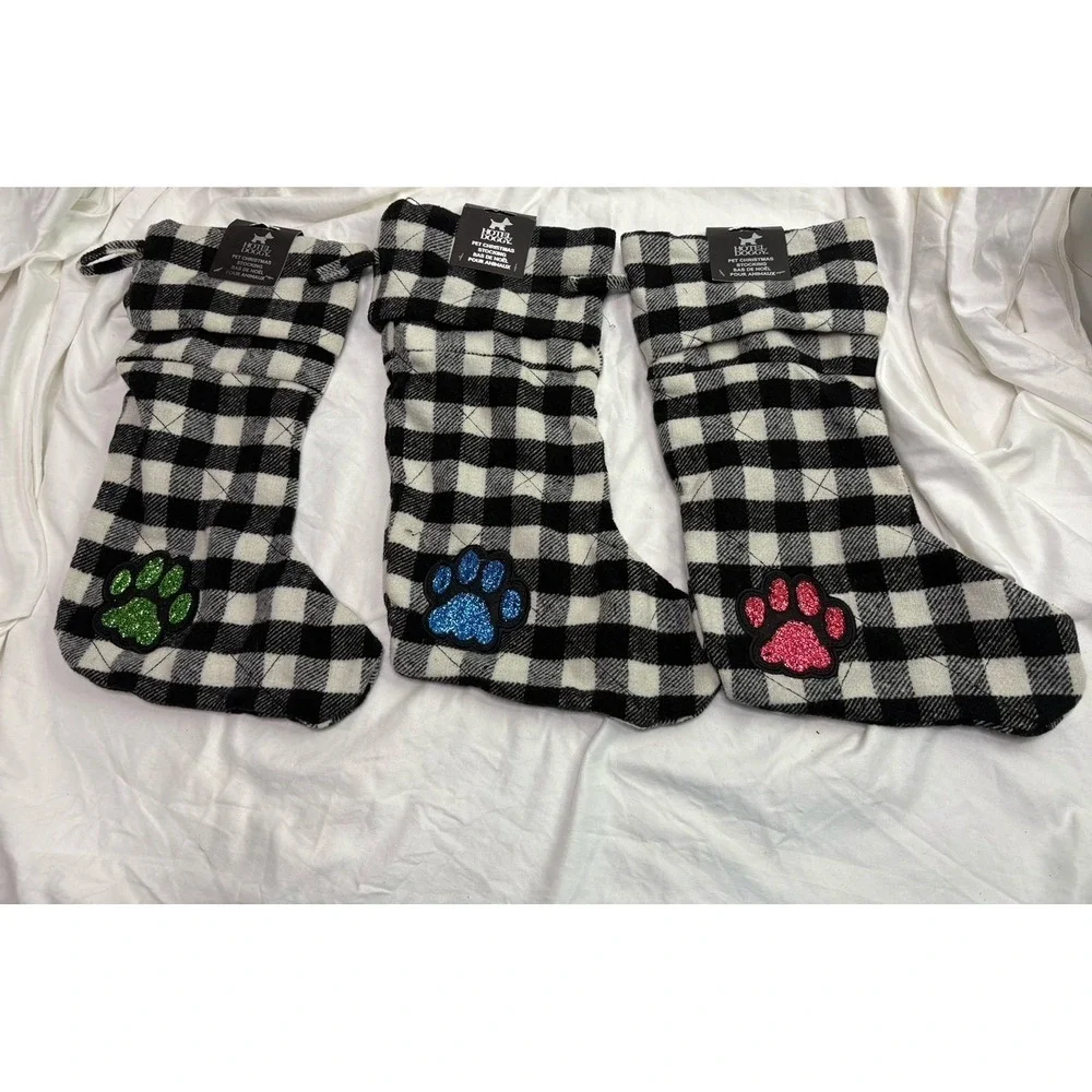 Paw pet Christmas , buffalo, black and white checkered Christmas stockings